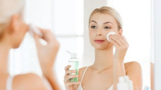 Chăm da như "nghi lễ dự tiệc 4 món", đơn giản mà vẫn thanh lịch