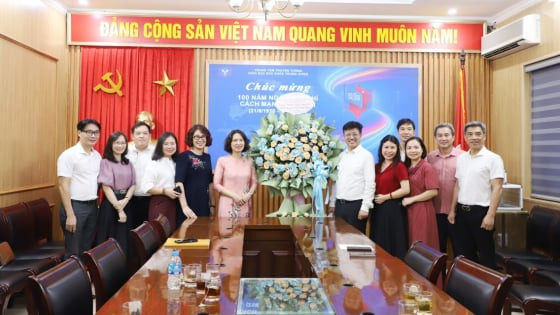 Thứ trưởng Bộ Y tế chúc mừng các cơ quan báo chí nhân dịp kỷ niệm 100 năm Ngày Báo chí Cách mạng Việt Nam 21/6