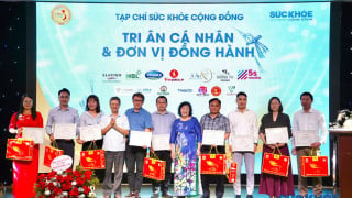 Genova được Tạp chí Sức Khỏe Cộng Đồng vinh danh vì những đóng góp tích cực cho cộng đồng