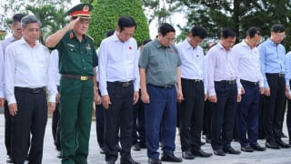 Thủ tướng Phạm Minh Chính tri ân Chủ tịch Hồ Chí Minh và các liệt sĩ nhân dịp đặc biệt