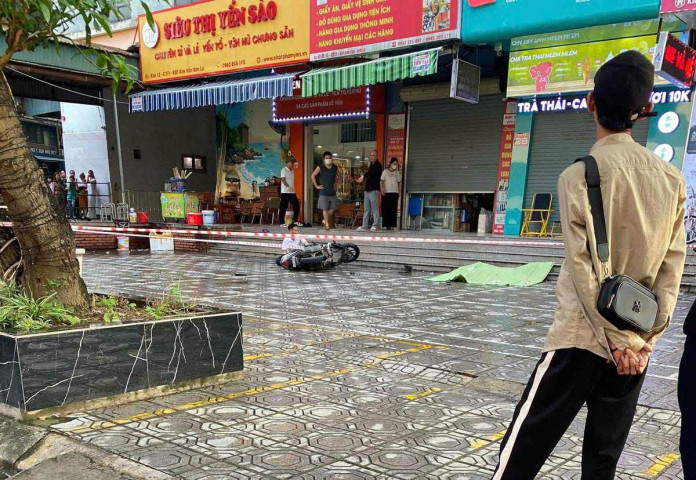 Định Công Hà Nội người phụ nữ rơi từ tầng cao tòa nhà chung cư xuống đất tử vong