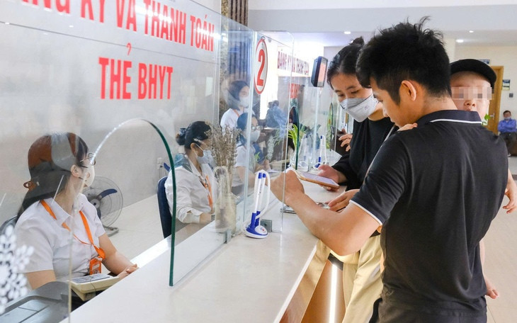 Mức giảm đóng bảo hiểm y tế theo hộ gia đình ra sao?