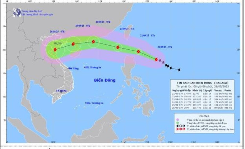 Bão RAGASA di chuyển theo hướng Tây Tây Bắc, giật cấp 17