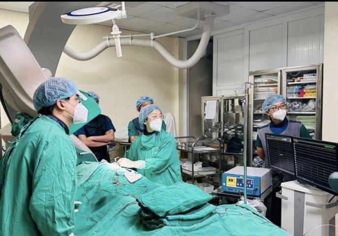 Hợp tác quốc tế mở ra cơ hội mới trong điều trị tim mạch phức tạp