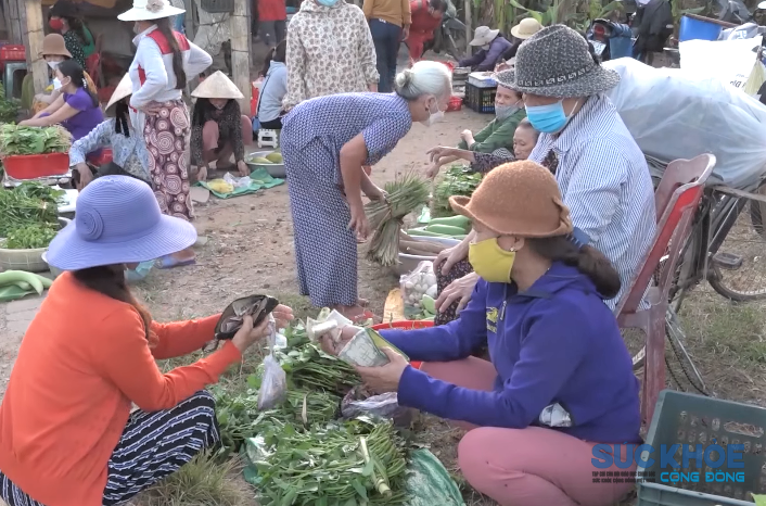 Gia lai: Chấn chỉnh tình trạng họp chợ trái phép, lấn chiếm vỉa hè và hành lang an toàn đường bộ