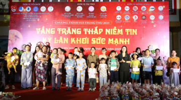 Vầng trăng yêu thương thắp sáng nụ cười cho hơn 500 bệnh nhi tại Bệnh viện Nhi Hải Phòng