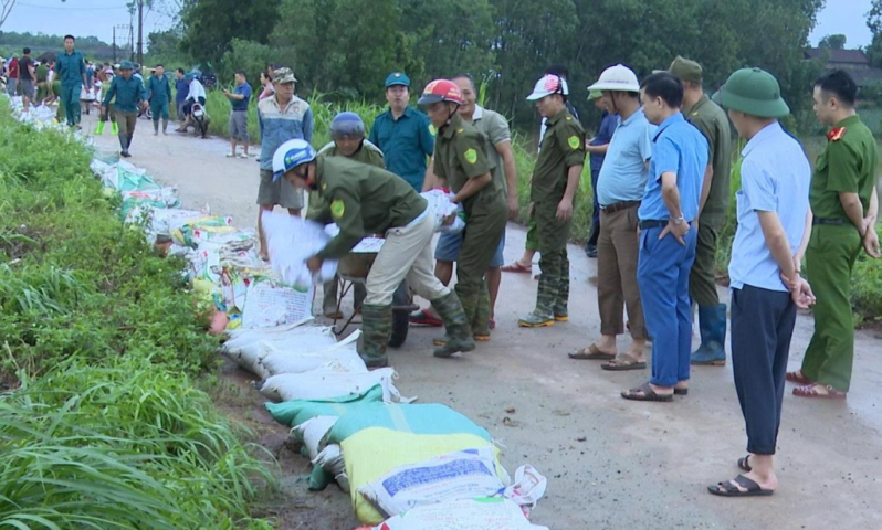 Thanh Hóa: Xử lý chống tràn đê bao Hon Sậu ở xã Thọ Lập