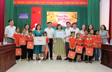 Hà Tĩnh : Ngành Y tế tổ chức Tết trung thu cho các em Làng trẻ mồ côi và các bệnh nhi
