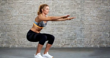 Bạn nên tập squat bao nhiêu lần mỗi ngày?