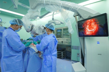 Ca mổ sọ não “tỉnh táo”: Bước đột phá giữ chức năng thần kinh cho người bệnh