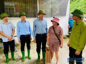 Lào Cai: Chủ tịch UBND tỉnh Trần Huy Tuấn kiểm tra tình hình sạt lở gây ách tắc Quốc lộ 70