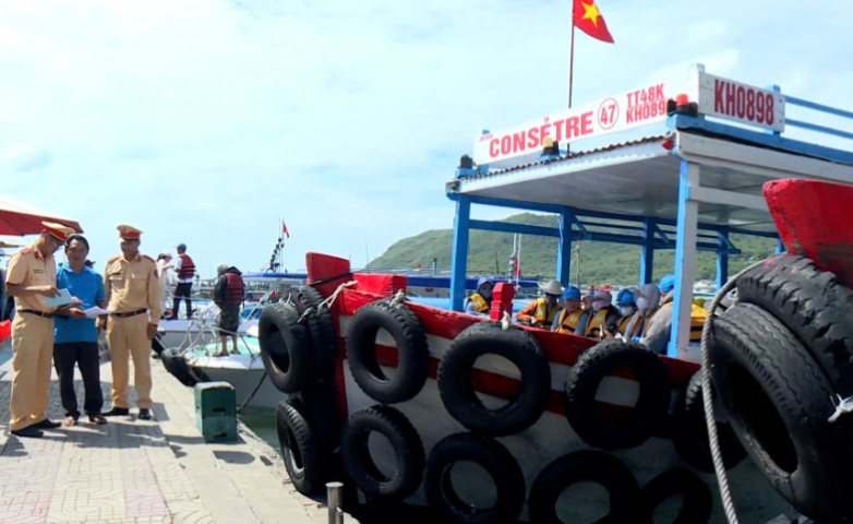 Khánh Hòa tăng cường bảo đảm trật tự, an toàn giao thông các tháng cuối năm 2025