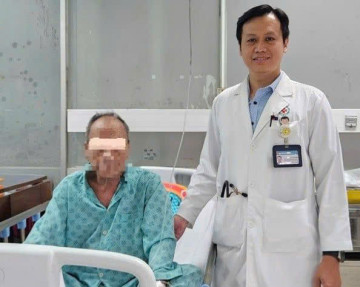Phẫu thuật thành công cứu sống cụ ông 95 tuổi vượt qua lằn ranh sinh tử do đột quỵ