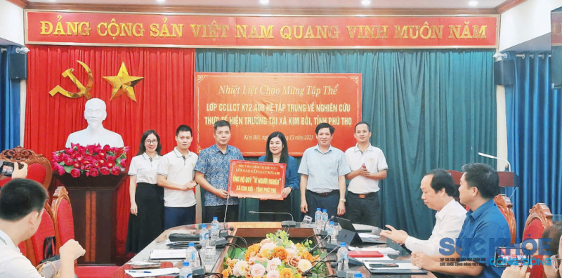 Lớp Cao cấp lý luận K72.A08 nghiên cứu thực tế tại xã Kim Bôi tỉnh Phú Thọ