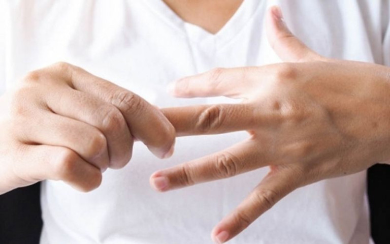 Cách sơ cứu nhanh khi bị dập ngón tay