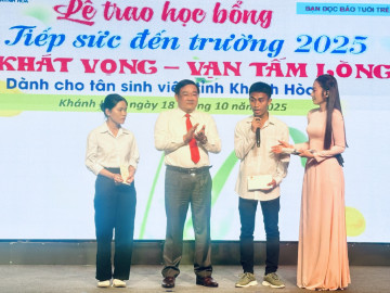 Hơn 800 triệu đồng tiếp sức tân sinh viên nghèo hiếu học tỉnh Khánh Hòa