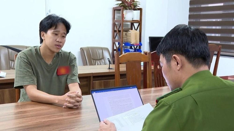 Tạm giữ hình sự thành viên đoàn thiện nguyện chiếm đoạt tiền từ thiện