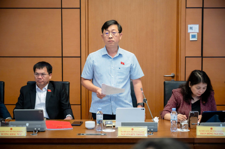Một bộ sách giáo khoa dùng chung toàn quốc: “Đúng ý Đảng, hợp lòng dân”