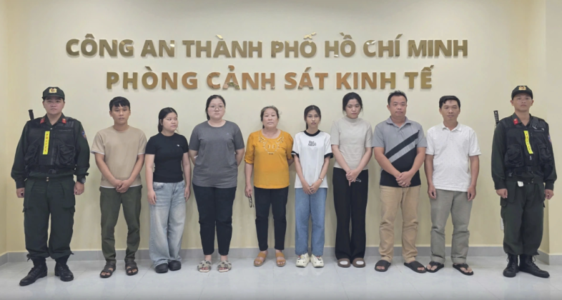 TP. Hồ Chí Minh: Triệt phá đường dây khủng sản xuất nước hoa "hàng hiệu"