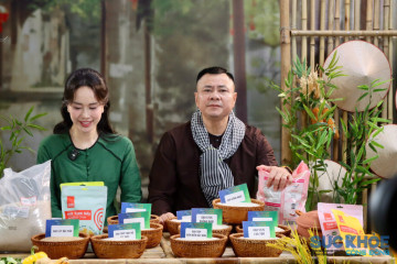 Nông sản Việt lên sàn số: Livestream bán hàng, kết nối hàng triệu người tiêu dùng