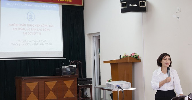 Hà Nội tập huấn thực hiện quy định vệ sinh lao động tại các cơ sở y tế
