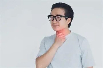 Những món không nên ăn khi bị viêm họng