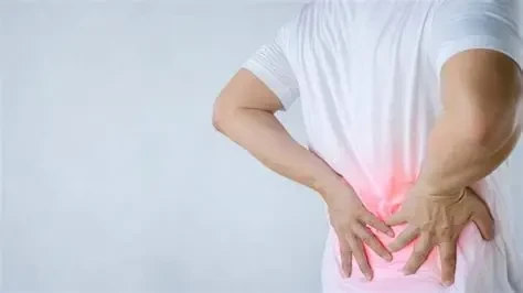 Đau lưng dưới là dấu hiệu của bệnh gì?