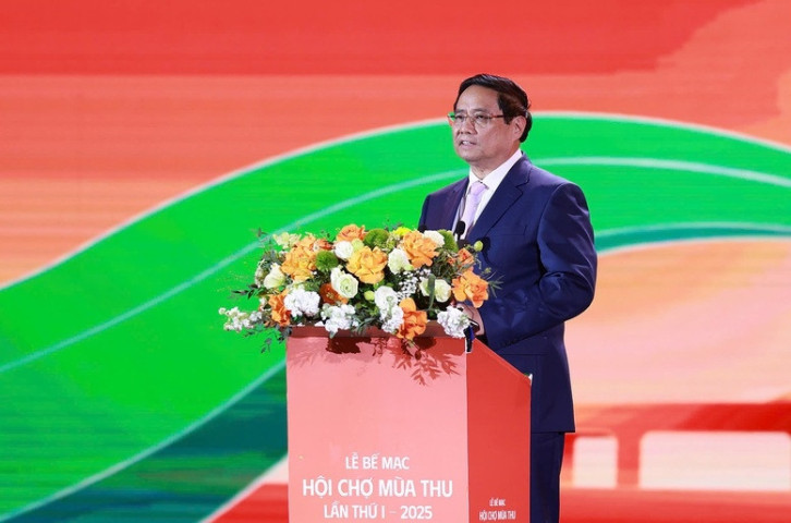 Chung tay ủng hộ bà con vùng lũ - Lời hiệu triệu từ trái tim