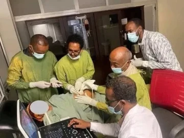 Bước đột phá y học ở châu Phi: Lần đầu tiên cứu sống thai nhi nhờ truyền máu trong tử cung