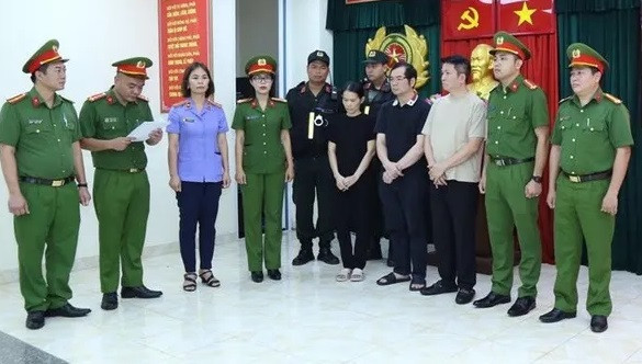 Bắt chồng Đoàn Di Băng liên quan sản xuất, buôn bán hàng giả