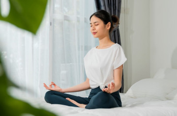 5 phút thiền mỗi sáng giúp não bộ trẻ hơn như thế nào