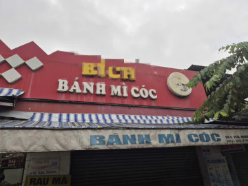 Vụ ngộ độc thực phẩm liên quan tiệm bánh mì cóc Cô Bích: Thêm 88 trường hợp nhập viện