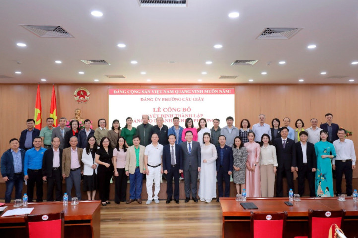 Lễ công bố quyết định thành lập Đảng bộ Doanh nghiệp phường Cầu Giấy
