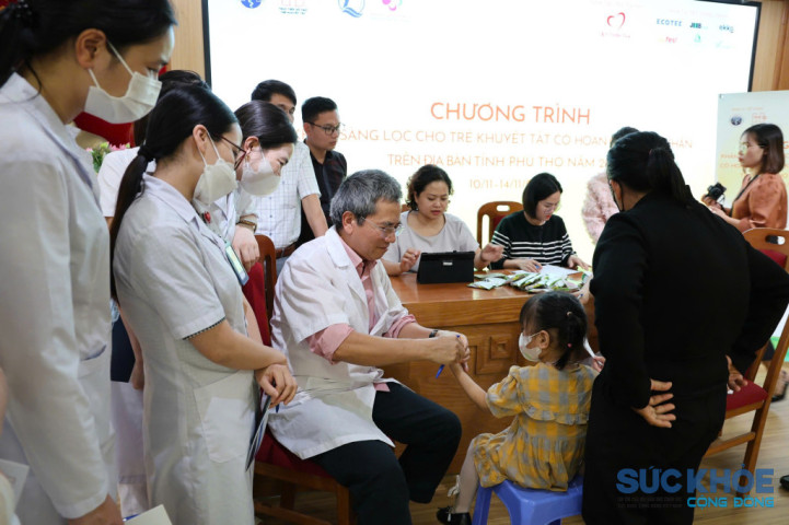 Phẫu thuật miễn phí cho trẻ em khuyết tật tại Phú Thọ