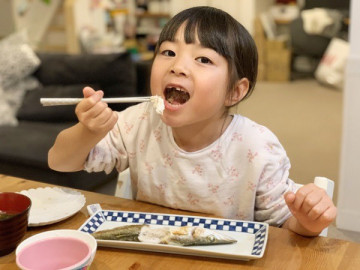 Mẹ nên cho trẻ ăn cá thế nào là hợp lý?