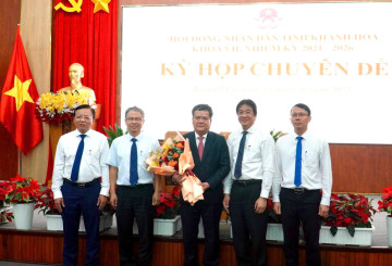 Ông Trần Phong được bầu giữ chức Chủ tịch Ủy ban nhân dân tỉnh Khánh Hòa