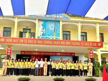 Chuyên đề “An toàn cho em”: Bảo vệ trẻ trước rủi ro công nghệ số
