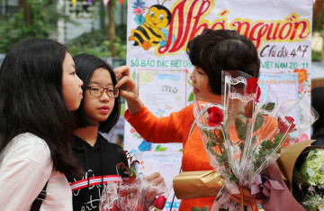 Kỷ niệm 43 năm Ngày Nhà giáo Việt Nam: Hành trình thầm lặng từ bục giảng đến tương lai