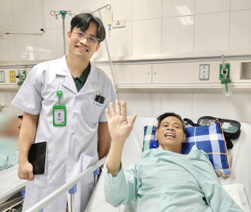 Cảnh báo: Tự điều trị u bằng thuốc nam, cụ ông suýt mất mạng vì khối u khổng lồ