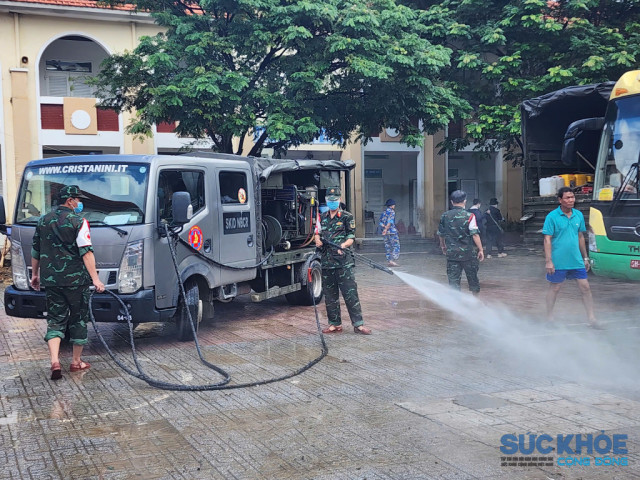 Khánh Hòa: Khẩn trương khắc phục hậu quả lũ lụt, huy động tổng lực phòng ngừa dịch bệnh