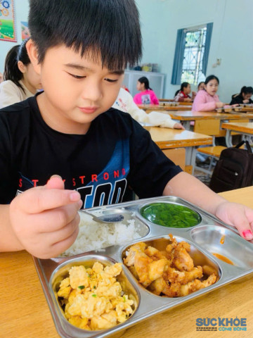 Phú Thọ: Bữa ăn học trò – nơi hội tụ trách nhiệm và tấm lòng của nhà giáo