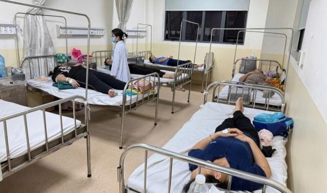 Gần 80 công nhân, học sinh nhập viện nghi ngộ độc thực phẩm ở TP. Hồ Chí Minh