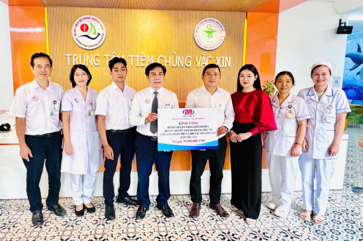 Khánh Hòa tiêm miễn phí vaccine phòng uốn ván cho người dân vùng lũ