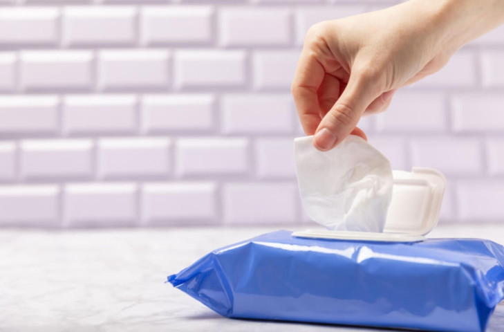 Khăn lau mặt dùng một lần: Tiện lợi hay rủi ro sức khỏe?
