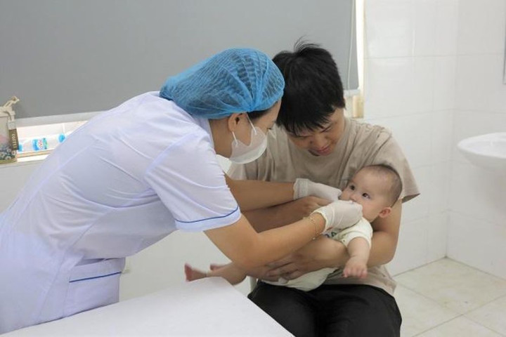 Hà Nội bổ sung Vitamin A đợt 2 cho gần 340.000 trẻ