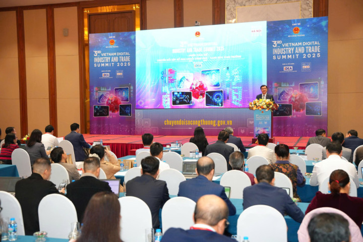 Diễn đàn Chuyển đổi số ngành Công Thương 2025: Thúc đẩy chuyển đổi kép cho tăng trưởng xanh