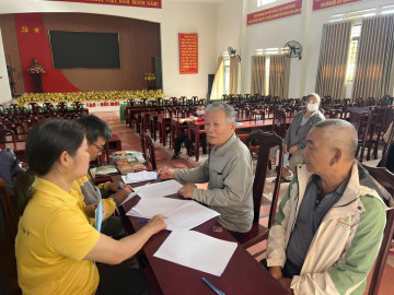 Bắt đầu chi trả gộp 3 tháng lương hưu, trợ cấp BHXH tại 4 tỉnh vùng lũ