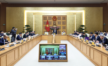Thủ tướng: Xây, sửa nhà cho dân bị thiệt hại do bão lũ, thiếu mấy cũng phải làm
