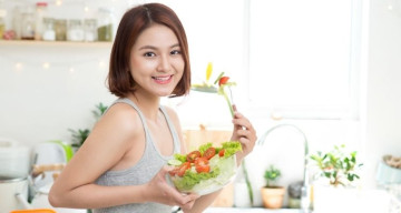 Có nên ăn rau trước khi dùng bữa chính?