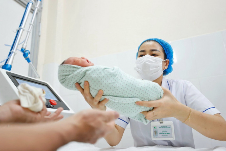 Giữ mức sinh thay thế: Cần can thiệp sớm trước xu hướng sinh thấp kéo dài